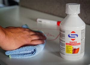 supercleaners stift en inkt van kunststof verwijderen