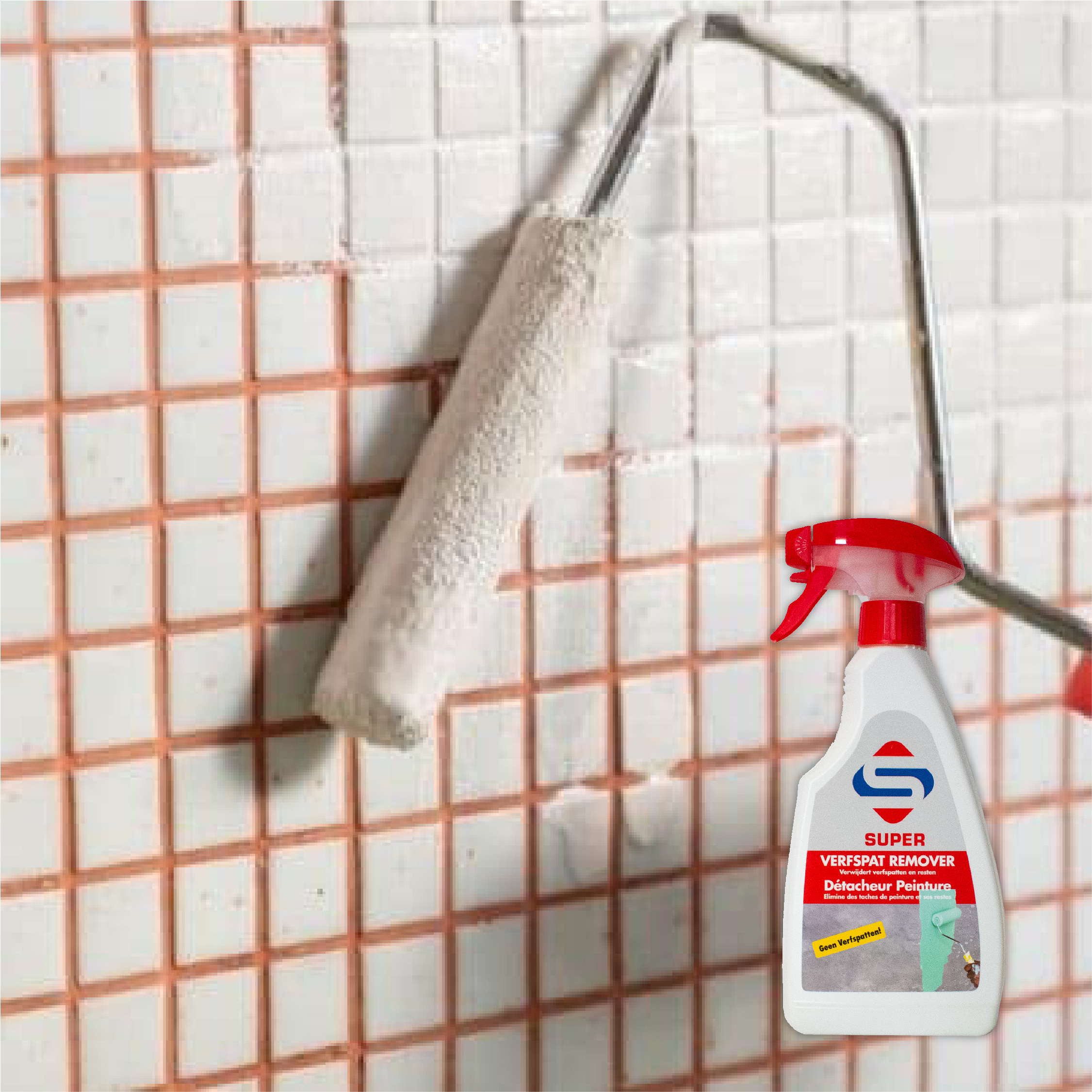 Verf van tegels badkamer verwijderen